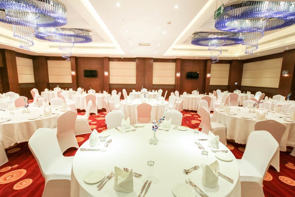 Danat Capital Hotel Abu Dhabi Buitenkant foto