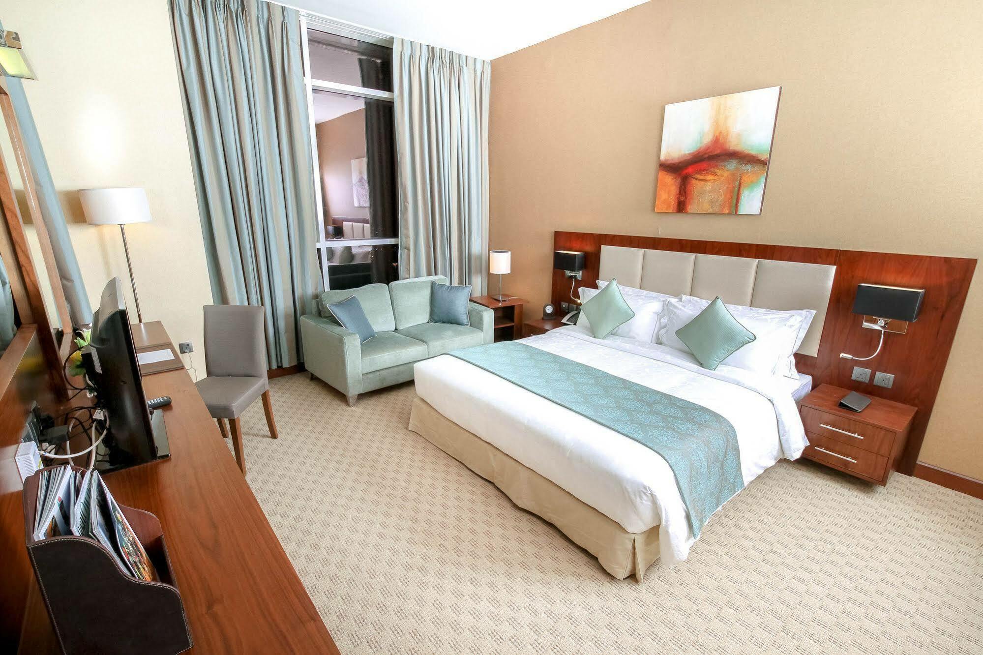 Danat Capital Hotel Abu Dhabi Buitenkant foto